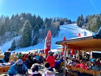 Wurzelh&uuml;tte - am Fu&szlig;e des Steilhangs der Weltcup-Piste